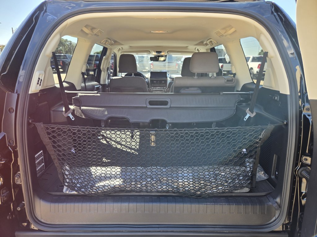 Used 2023 Lexus GX 460 Premium AWD/4WD image 30