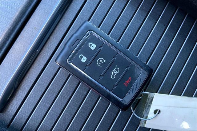 Used 2025 Jeep Wagoneer L Series II image 34