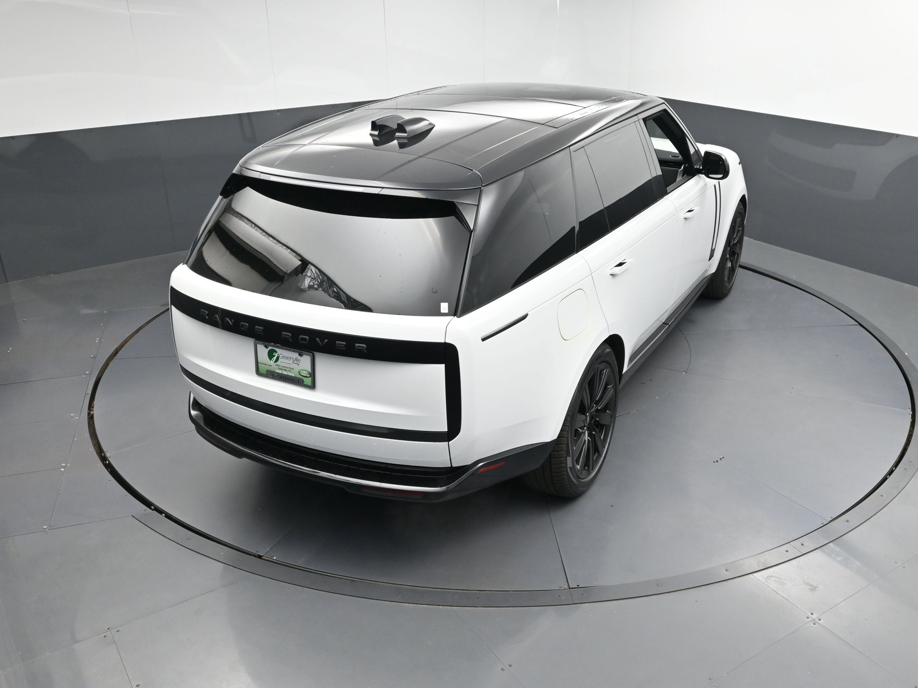 New 2025 Land Rover Range Rover Long Wheelbase SE image 34