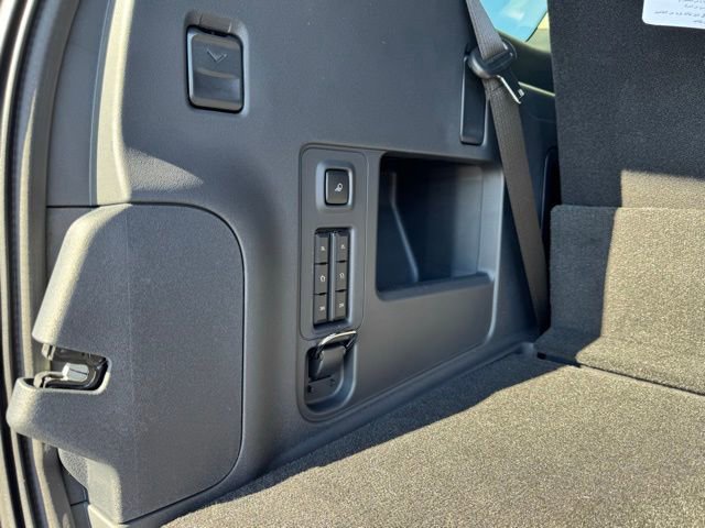 New 2025 Ford Expedition Active image 26