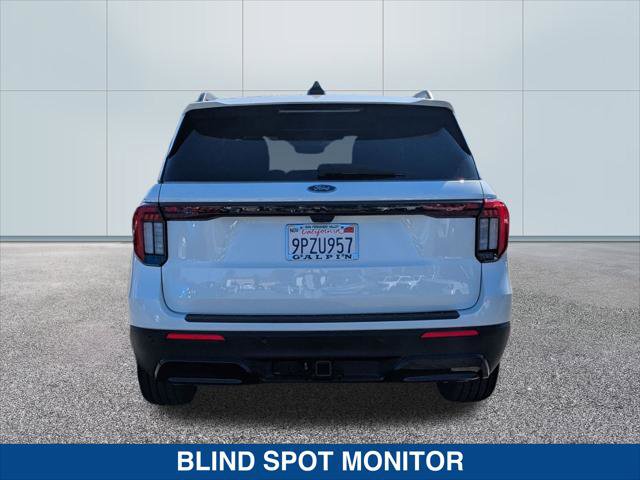 Used 2025 Ford Explorer ST-Line w/ Premium Package image 4