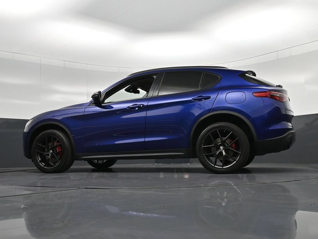Used 2020 Alfa Romeo Stelvio w/ Nero Edizione RWD image 21