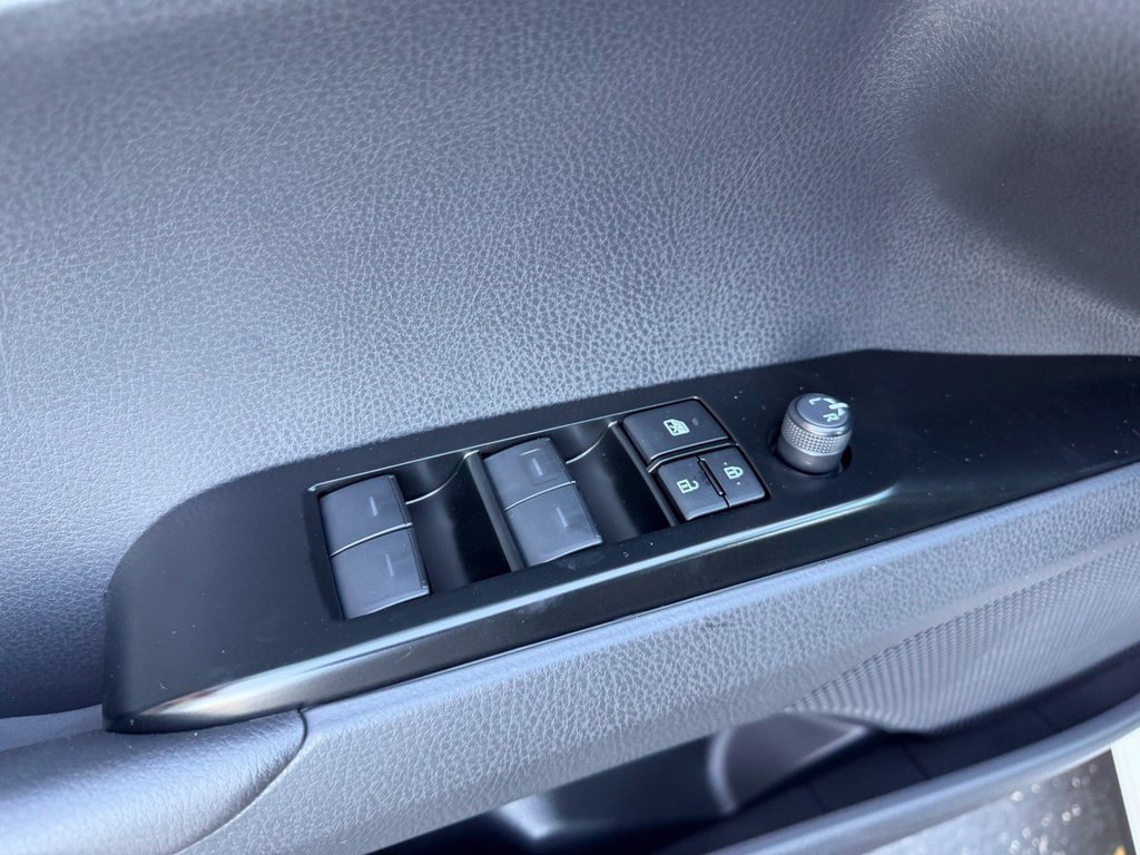 New 2026 Toyota Camry Hybrid AWD/4WD image 15