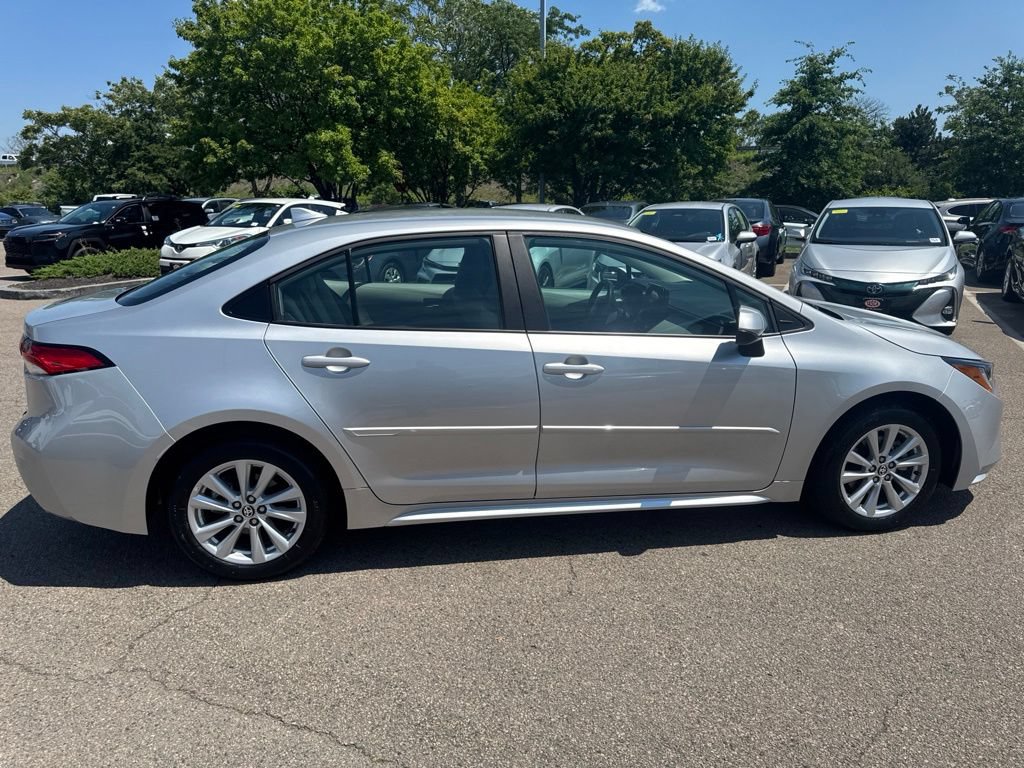 Used 2026 Toyota Corolla LE w/ LE Premium Package FWD image 7
