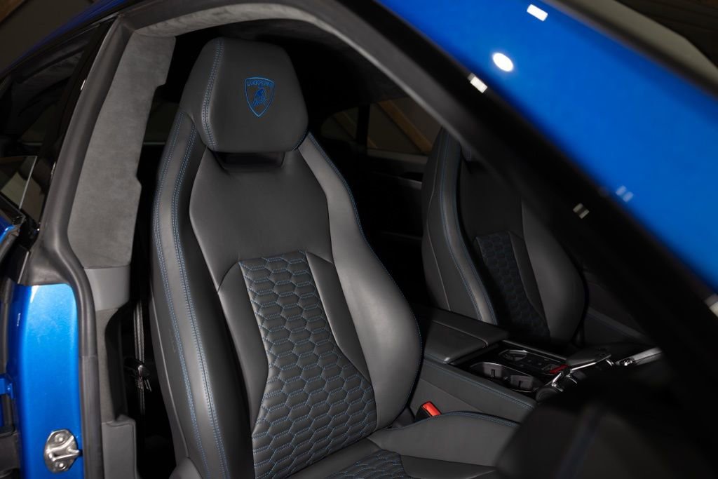 Used 2020 Lamborghini Urus image 21