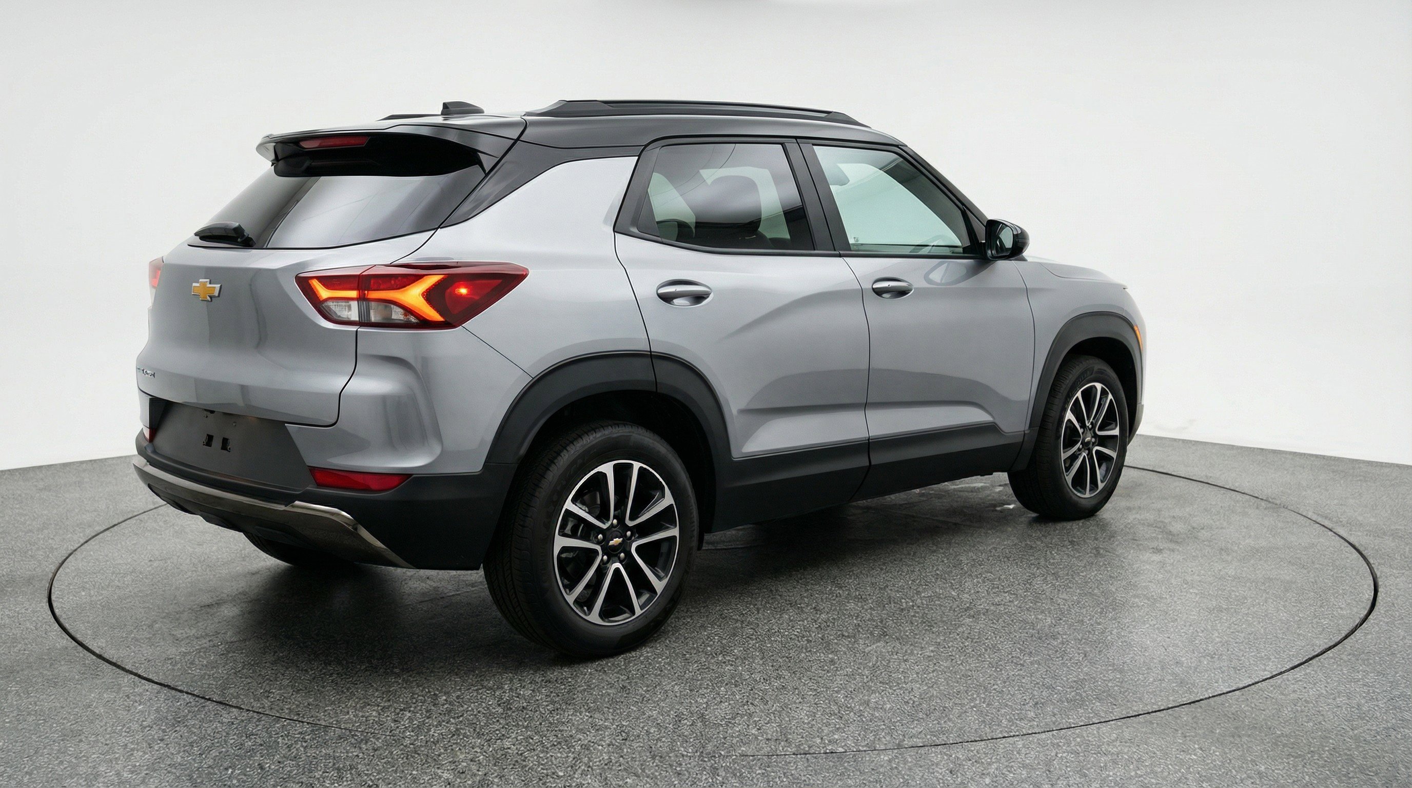 Used 2025 Chevrolet TrailBlazer LT image 9