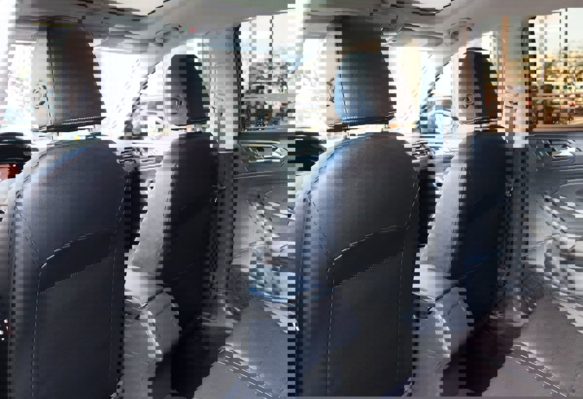 Used 2023 Volkswagen Jetta SE image 31