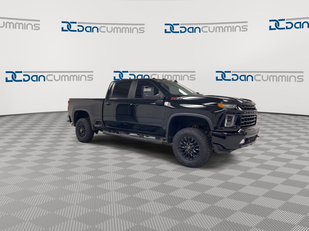 Used 2023 Chevrolet Silverado 2500 LT w/ Midnight Edition AWD/4WD image 2