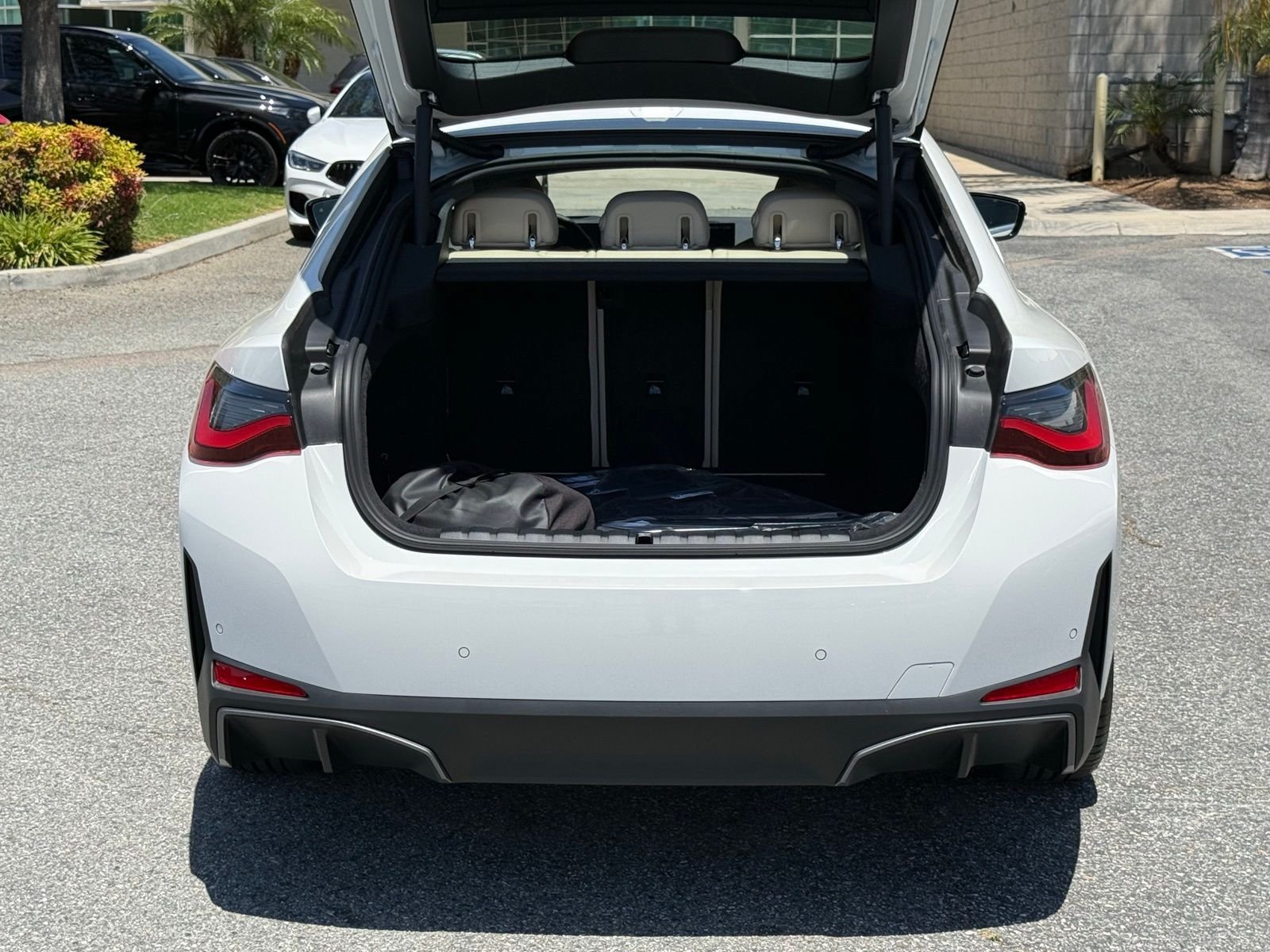 New 2026 BMW i4 eDrive40 w/ Premium Package RWD image 16