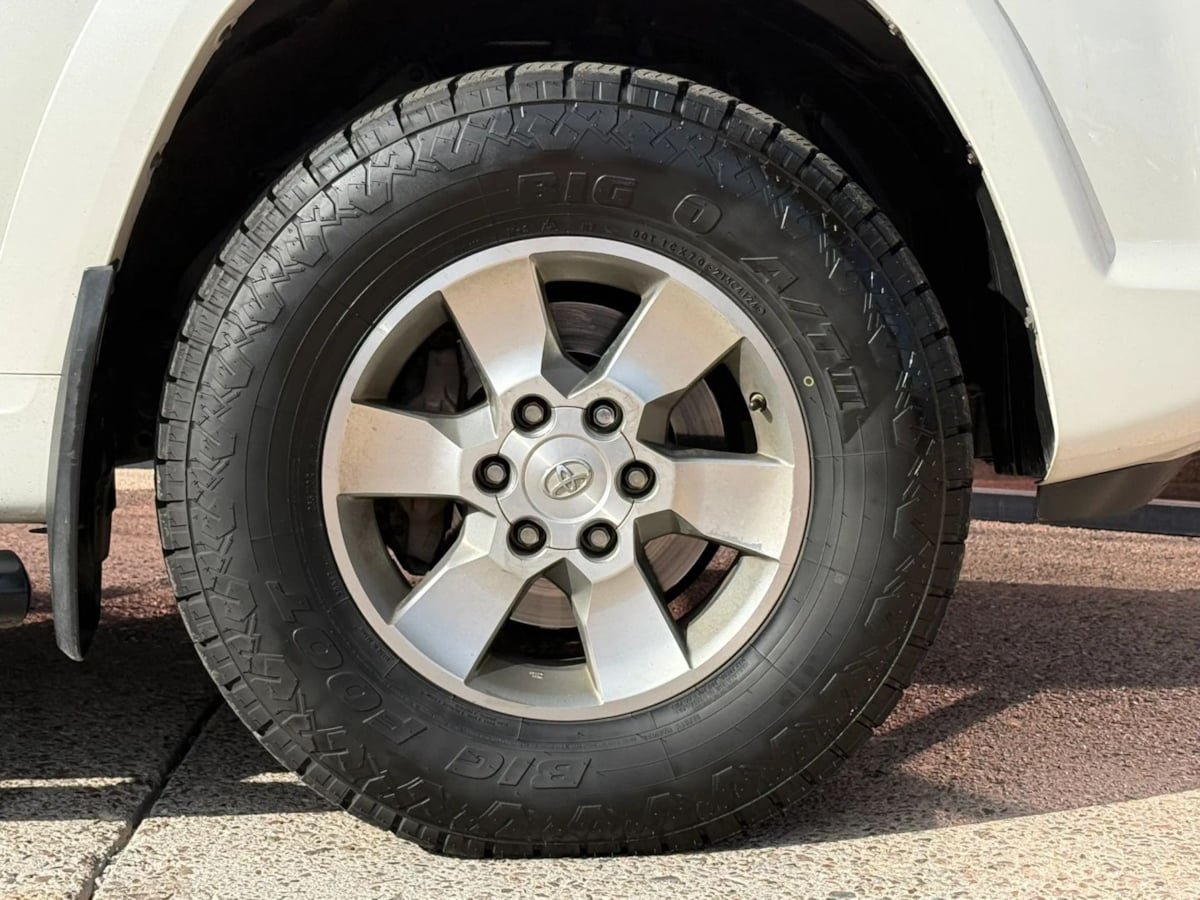 Used 2012 Toyota 4Runner SR5 w/ Premium Pkg AWD/4WD image 26