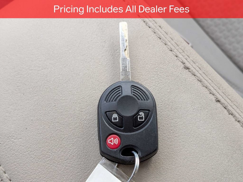 Used 2017 Ford Escape SE w/ Equipment Group 201A FWD image 28