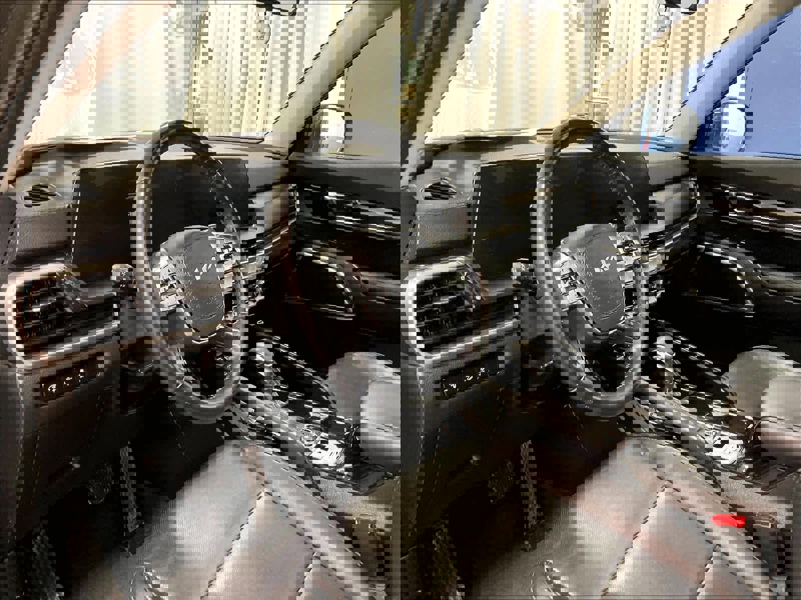 Used 2023 Kia Telluride S w/ S Sunroof Package image 8