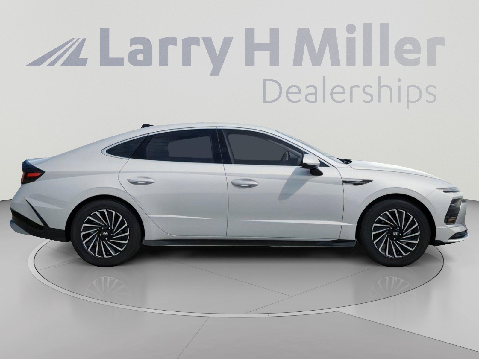 New 2026 Hyundai Sonata Limited FWD image 7