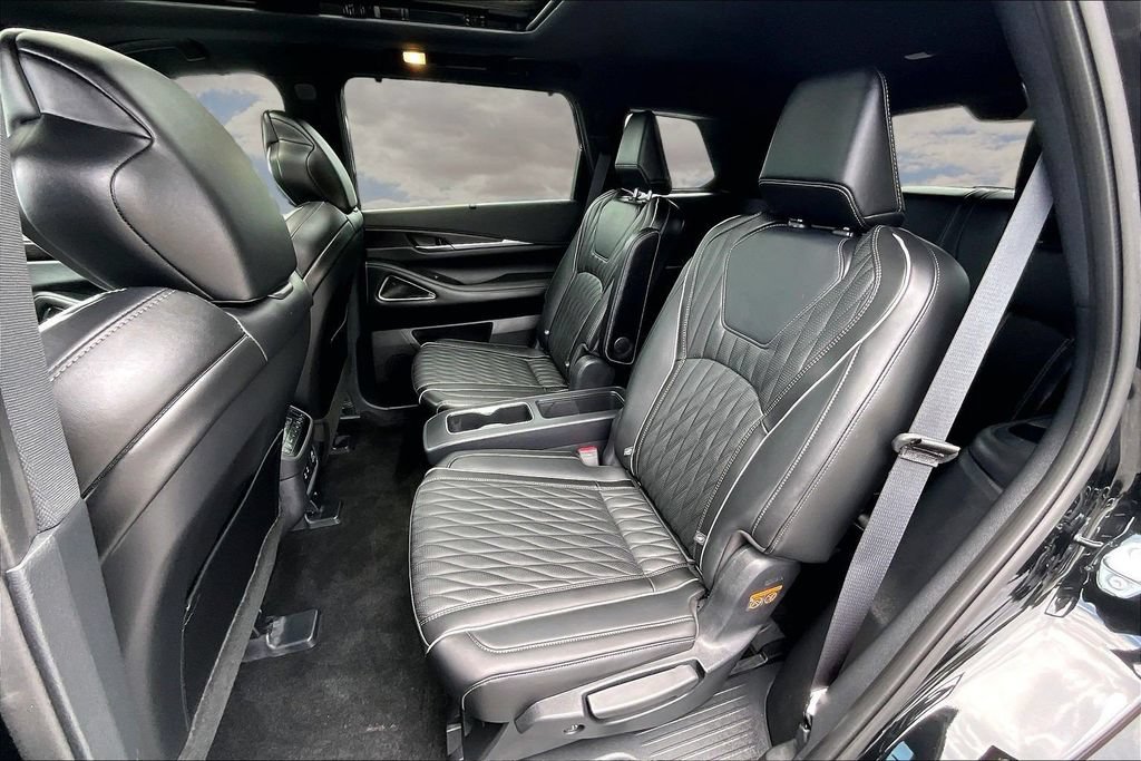 Used 2026 INFINITI QX60 Autograph w/ Dark Cargo Package AWD/4WD image 22