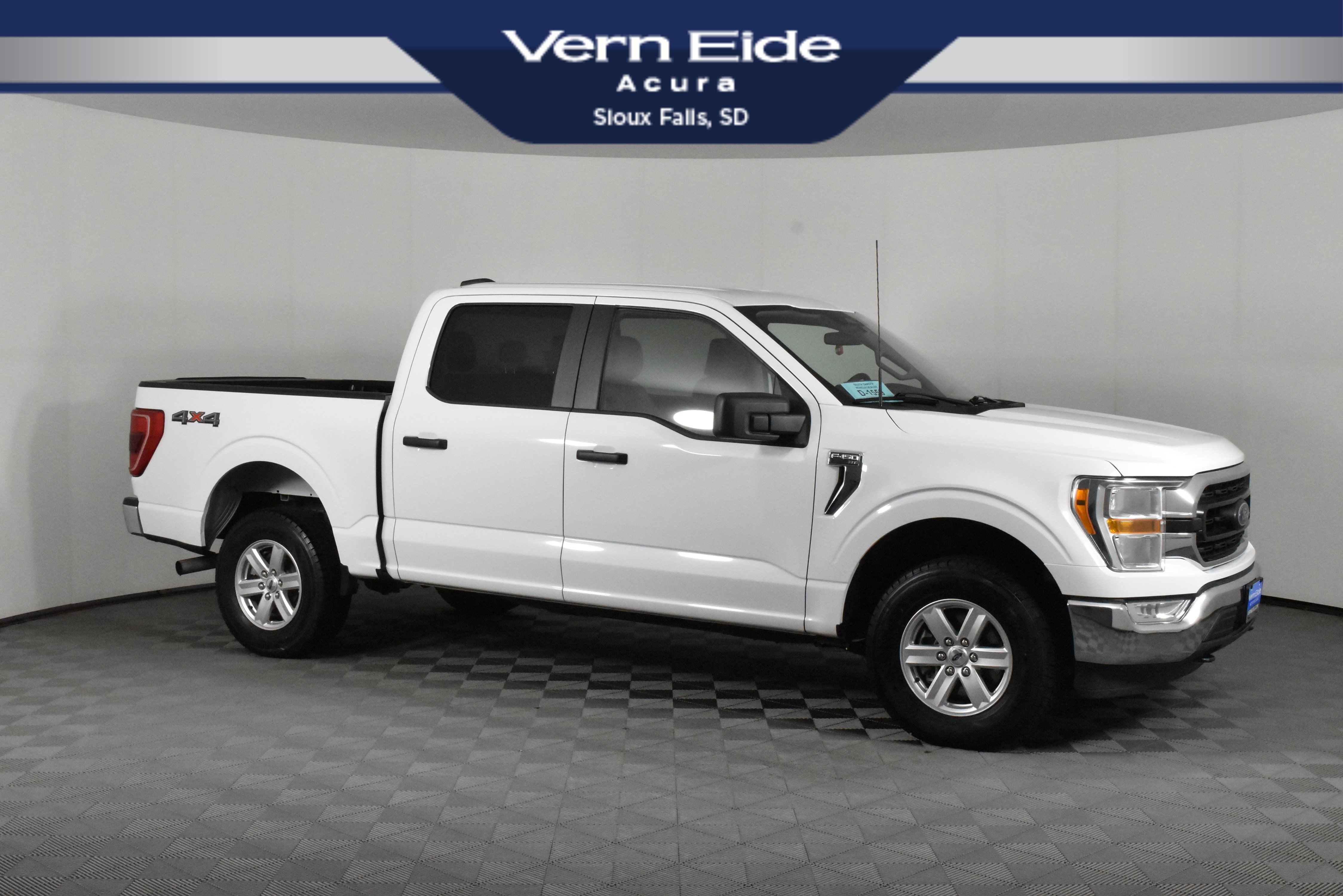 Used 2022 Ford F150 XLT image 1