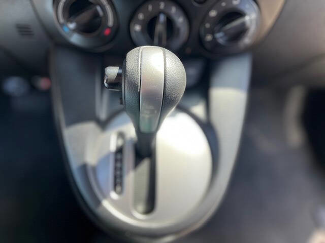 Used 2012 MAZDA MAZDA2 Sport image 13