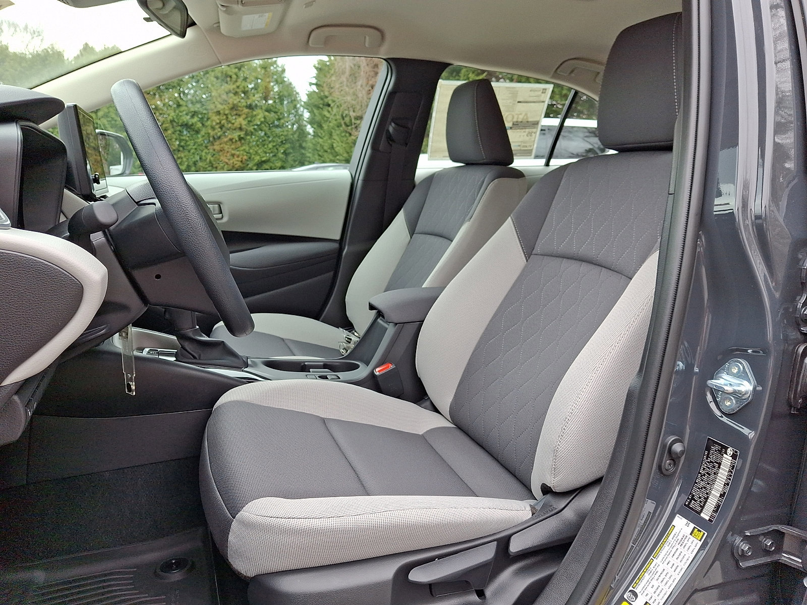 Used 2026 Toyota Corolla LE FWD image 14