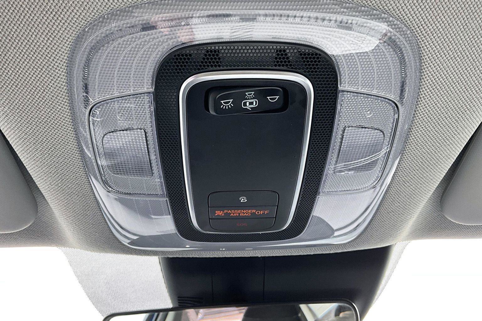 Used 2022 Hyundai Elantra SEL FWD image 37