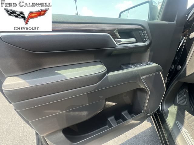 Used 2023 Chevrolet Silverado 1500 LT AWD/4WD image 27