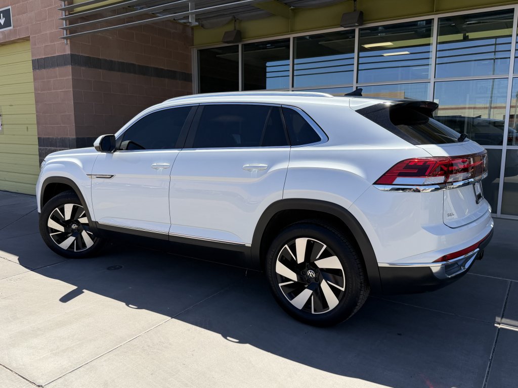 Used 2024 Volkswagen Atlas Cross Sport SEL AWD/4WD image 5