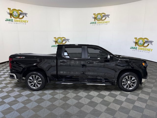 Used 2023 Chevrolet Silverado 1500 LT AWD/4WD image 9
