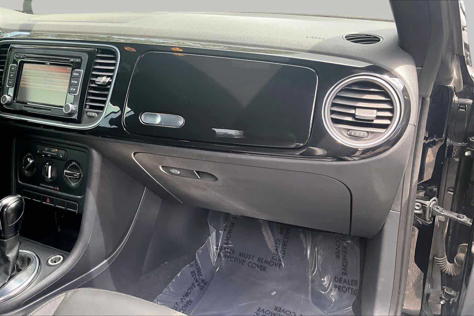Used 2013 Volkswagen Beetle 2.5 FWD image 17