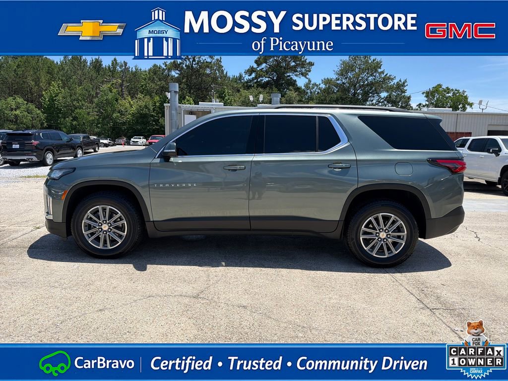 Certified 2022 Chevrolet Traverse LT FWD image 3