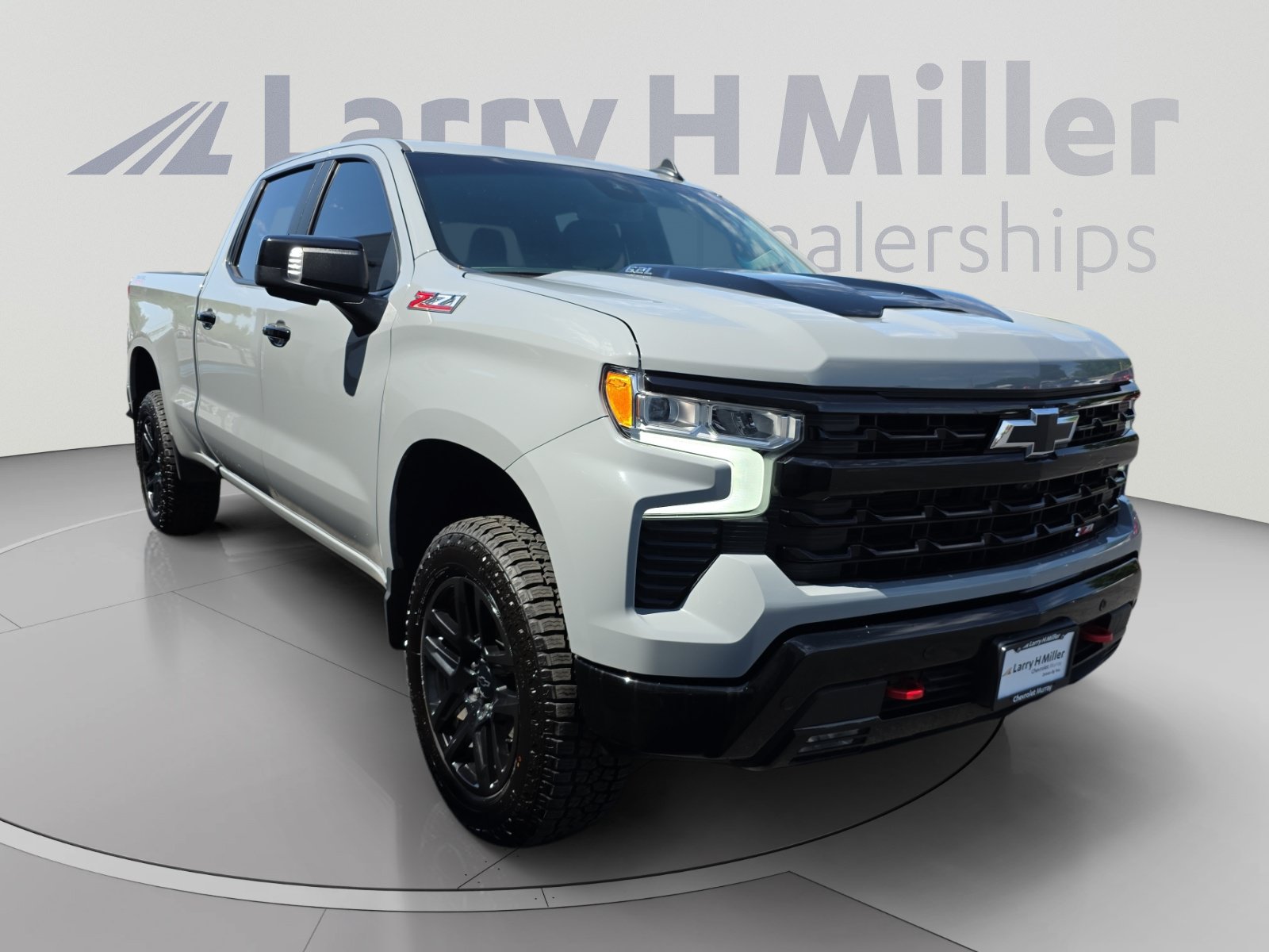Used 2024 Chevrolet Silverado 1500 LT Trail Boss w/ LT Trail Boss Premium Package AWD/4WD image 7