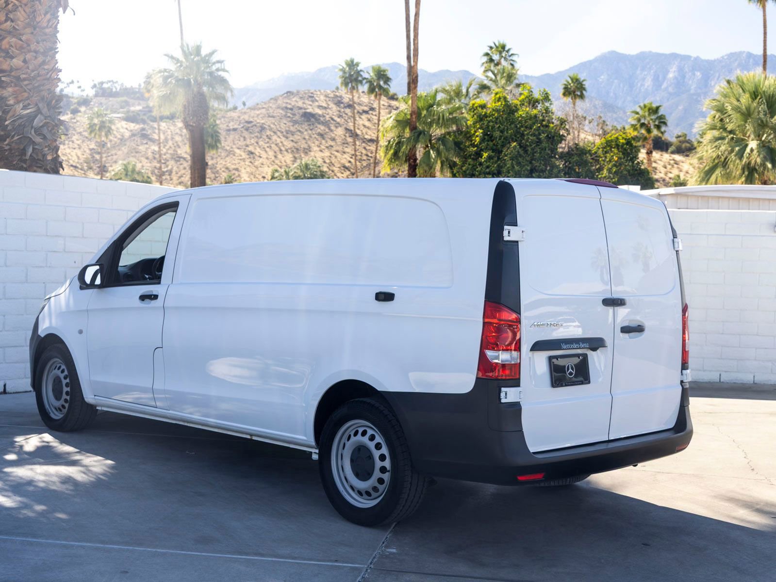 Used 2022 Mercedes-Benz Metris image 7