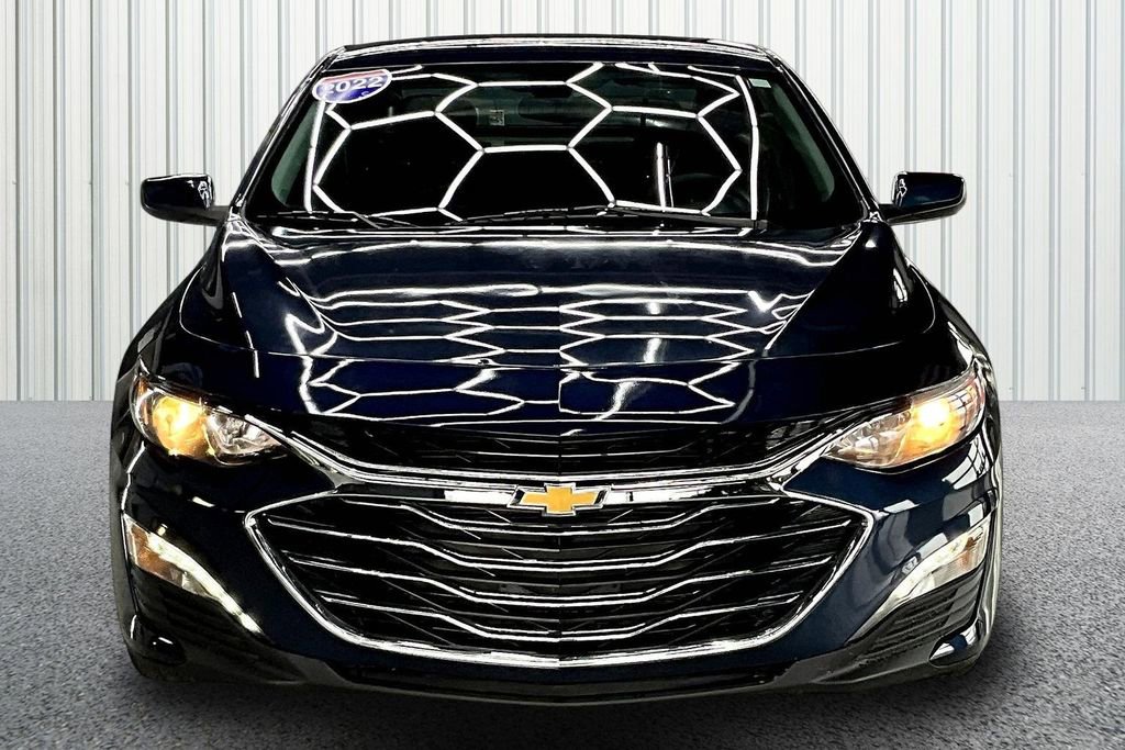 Used 2022 Chevrolet Malibu LT FWD image 2