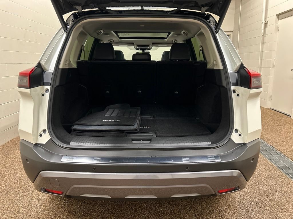 Used 2023 Nissan Rogue SL AWD/4WD image 11