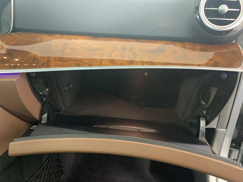 Used 2017 Mercedes-Benz E 300 4MATIC image 44