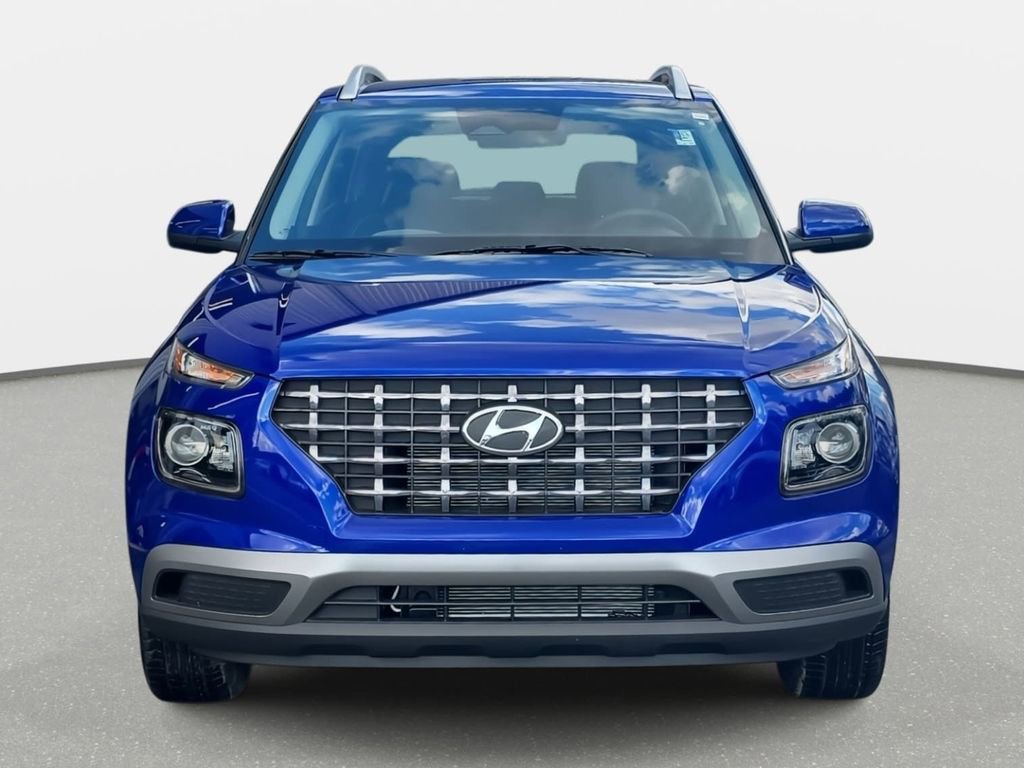 New 2026 Hyundai Venue SEL FWD image 2
