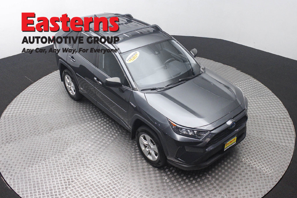 Used 2021 Toyota RAV4 LE w/ Carpet Mat Package (TMS) AWD/4WD image 4