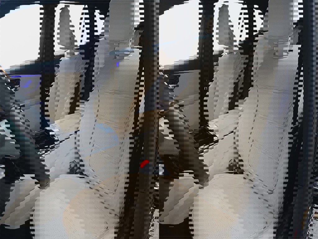 Used 2023 Mercedes-Benz GLC 300 4MATIC image 18