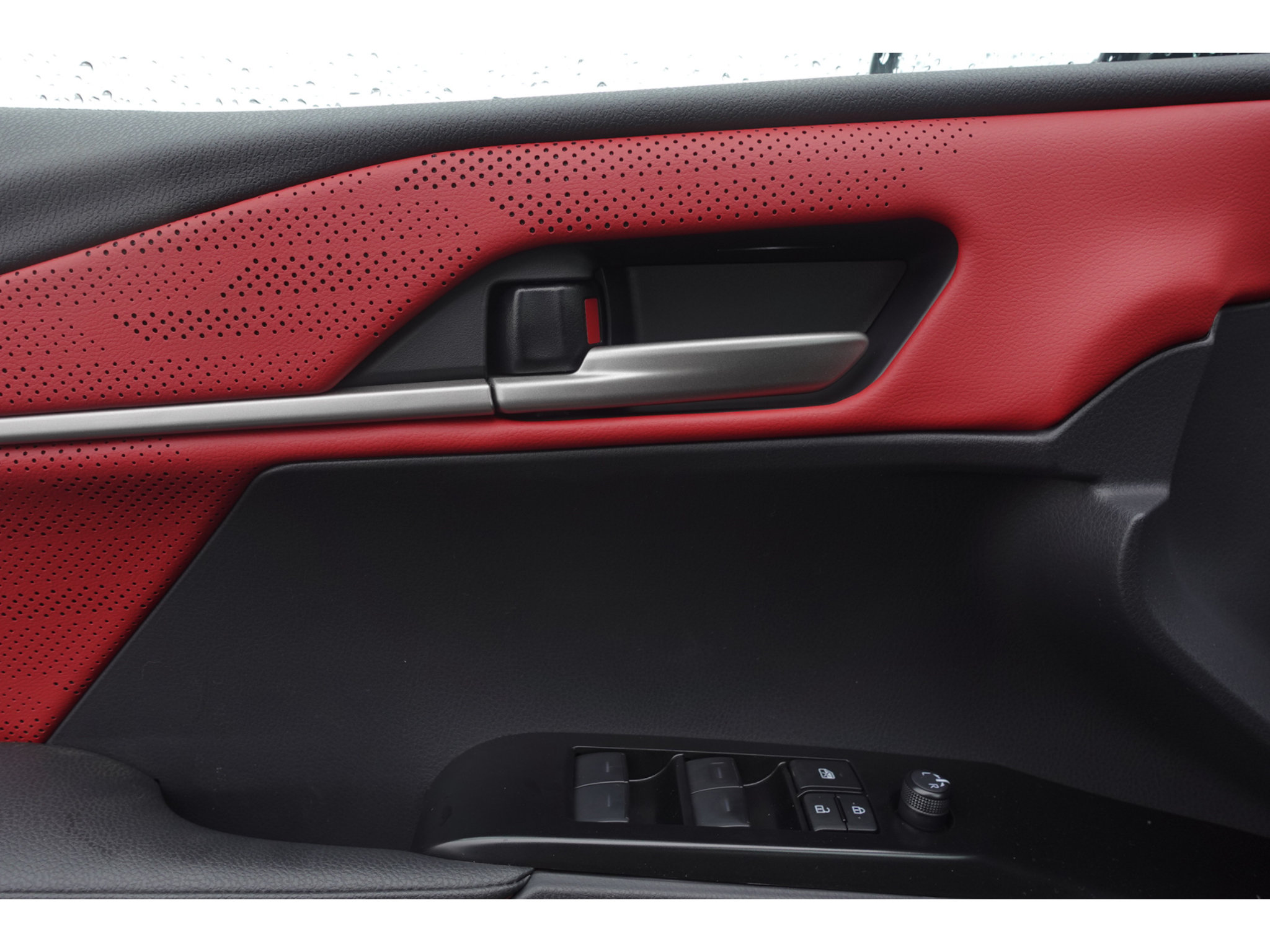 New 2026 Toyota Camry XSE FWD image 11