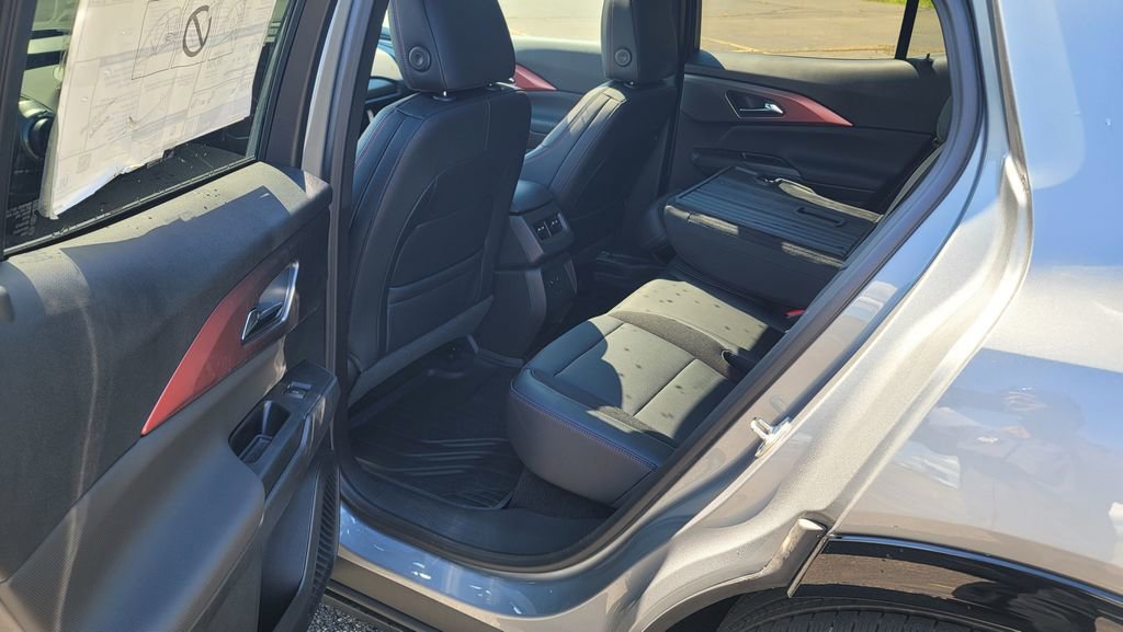 New 2025 Chevrolet Equinox EV RS w/ Convenience Package II image 26