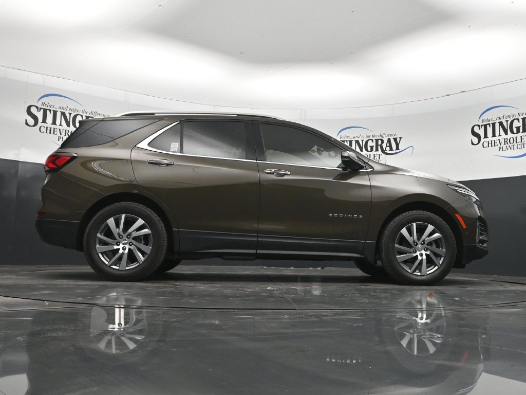 Used 2023 Chevrolet Equinox Premier FWD image 33
