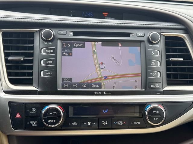 Used 2015 Toyota Highlander XLE image 31