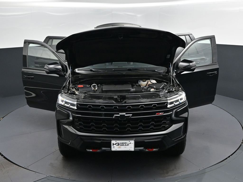 Used 2024 Chevrolet Tahoe Z71 w/ Luxury Package AWD/4WD image 53