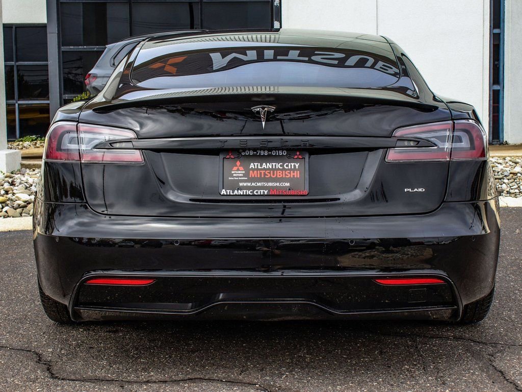 Used 2021 Tesla Model S Plaid image 5