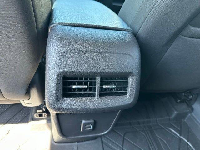 Used 2024 Chevrolet Equinox LT w/ LPO, Floor Liner Package FWD image 23