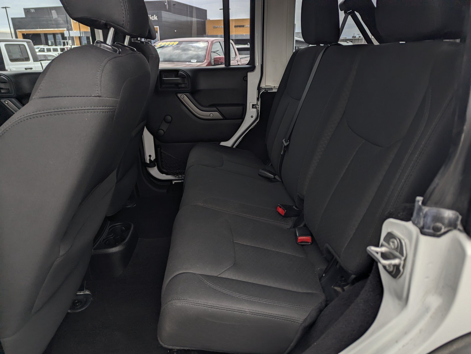 Used 2015 Jeep Wrangler Unlimited Sport w/ Max Tow Package AWD/4WD image 8