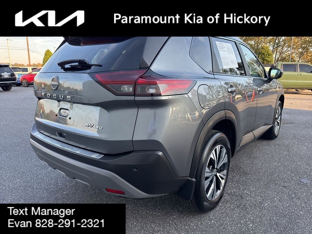 Used 2023 Nissan Rogue SV w/ SV Premium B Package image 7