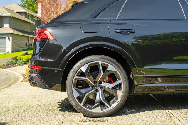 Used 2023 Audi RS Q8 AWD/4WD image 10