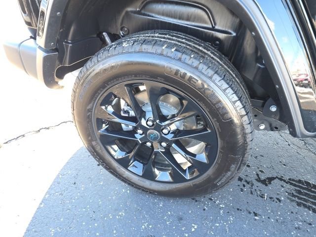 Used 2025 Jeep Wrangler Unlimited Sahara w/ Safety Group image 54