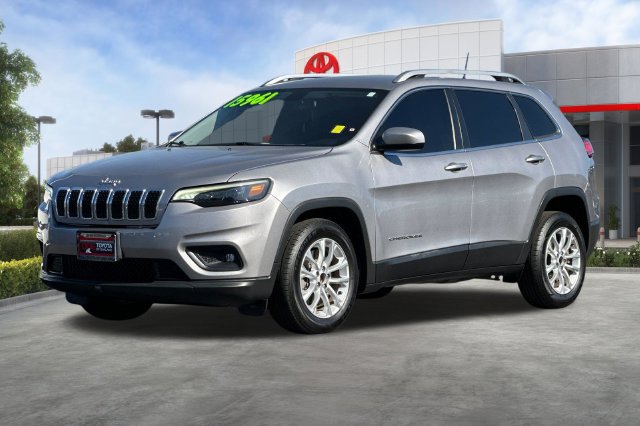 Used 2019 Jeep Cherokee Latitude w/ Popular Appearance Group FWD image 9