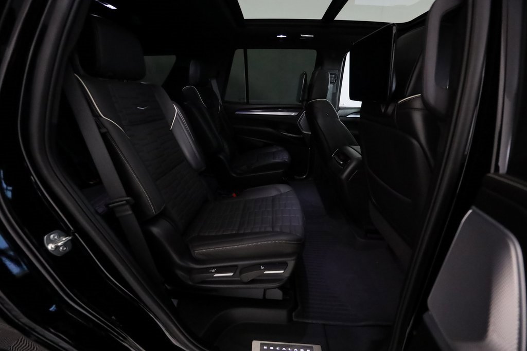 Used 2025 Cadillac Escalade V image 13