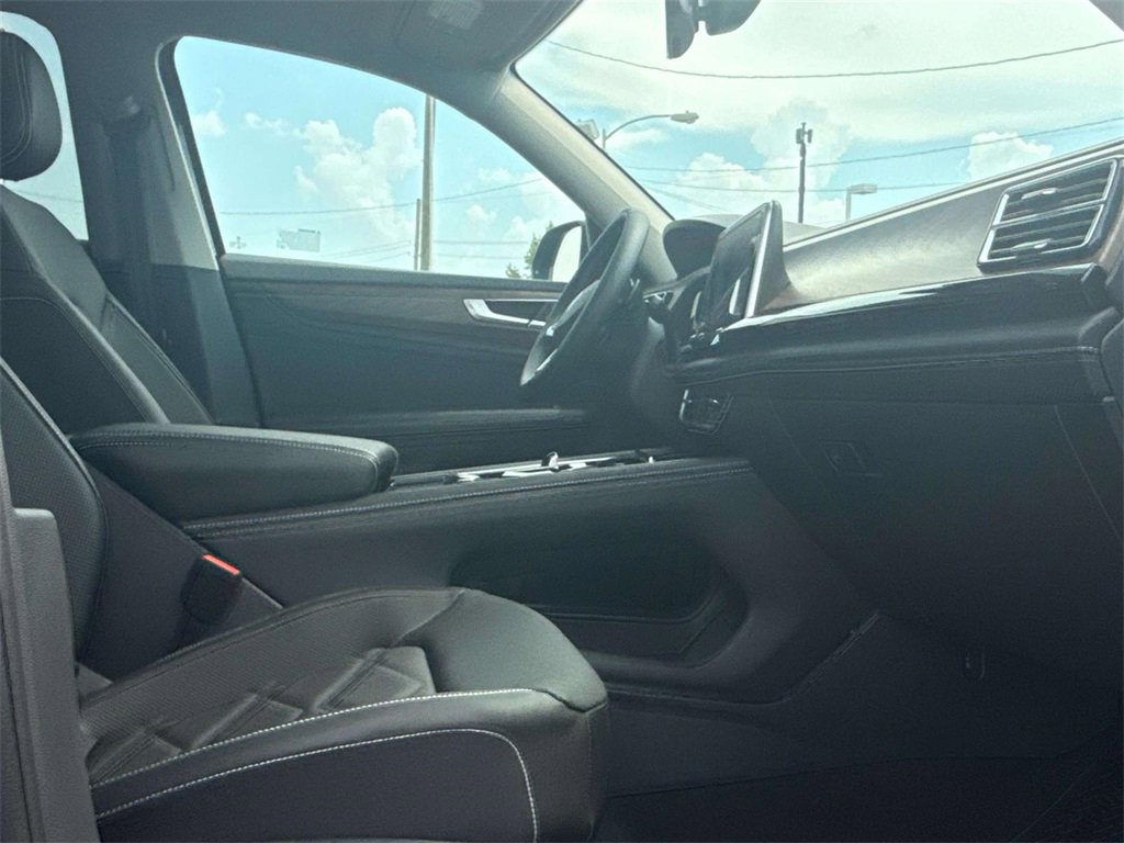 New 2026 Volkswagen Atlas SE image 14