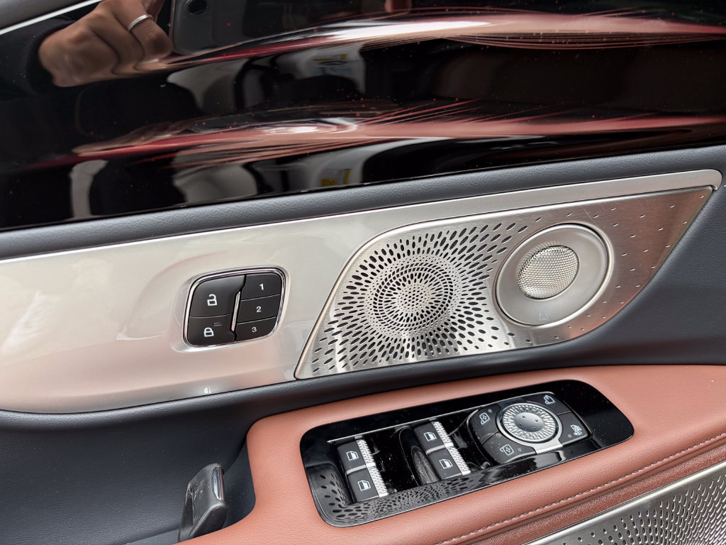New 2026 Lincoln Nautilus Reserve AWD/4WD image 15